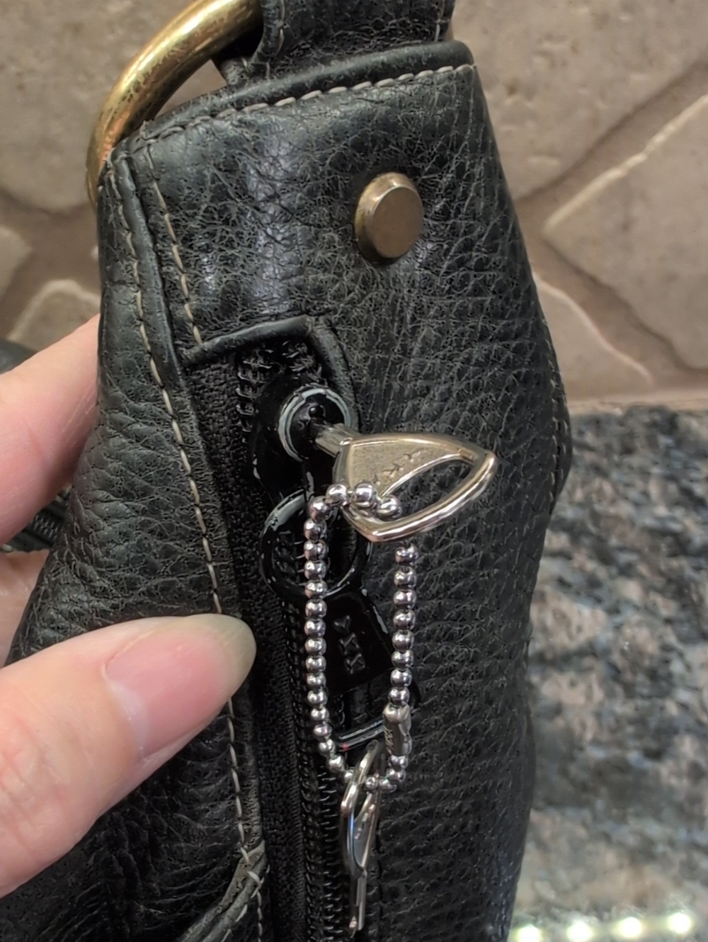 Coronado Genuine Leather Concealed Carry Shoulder Bag - Picture 6 of 16